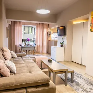 city-center-apartament-marta.varna-hotels.com/