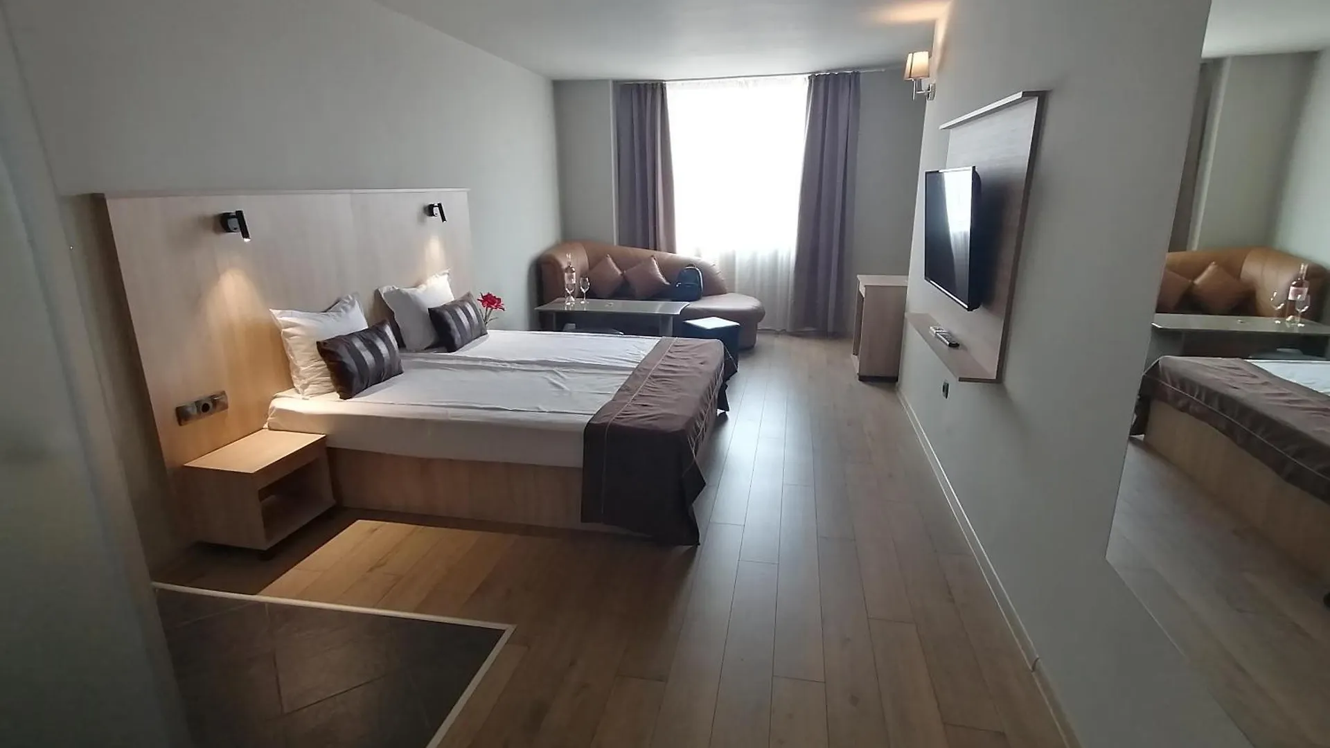 Hotel Blvd 7 Φιλιππούπολη